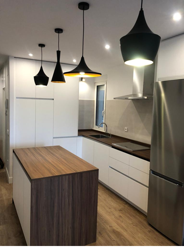 Instalación eléctrica de una cocina en un piso de Majadahonda.